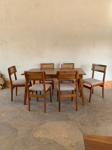 Riwayat Dining Set