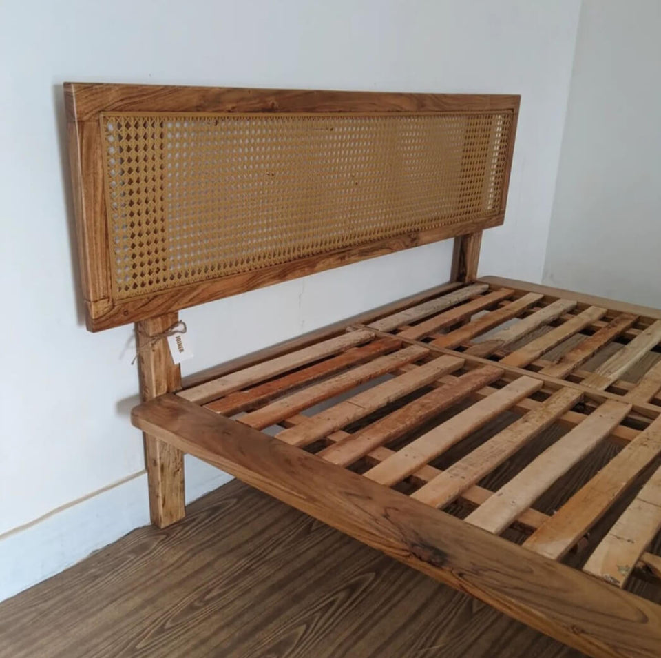 Marte Platform Bed
